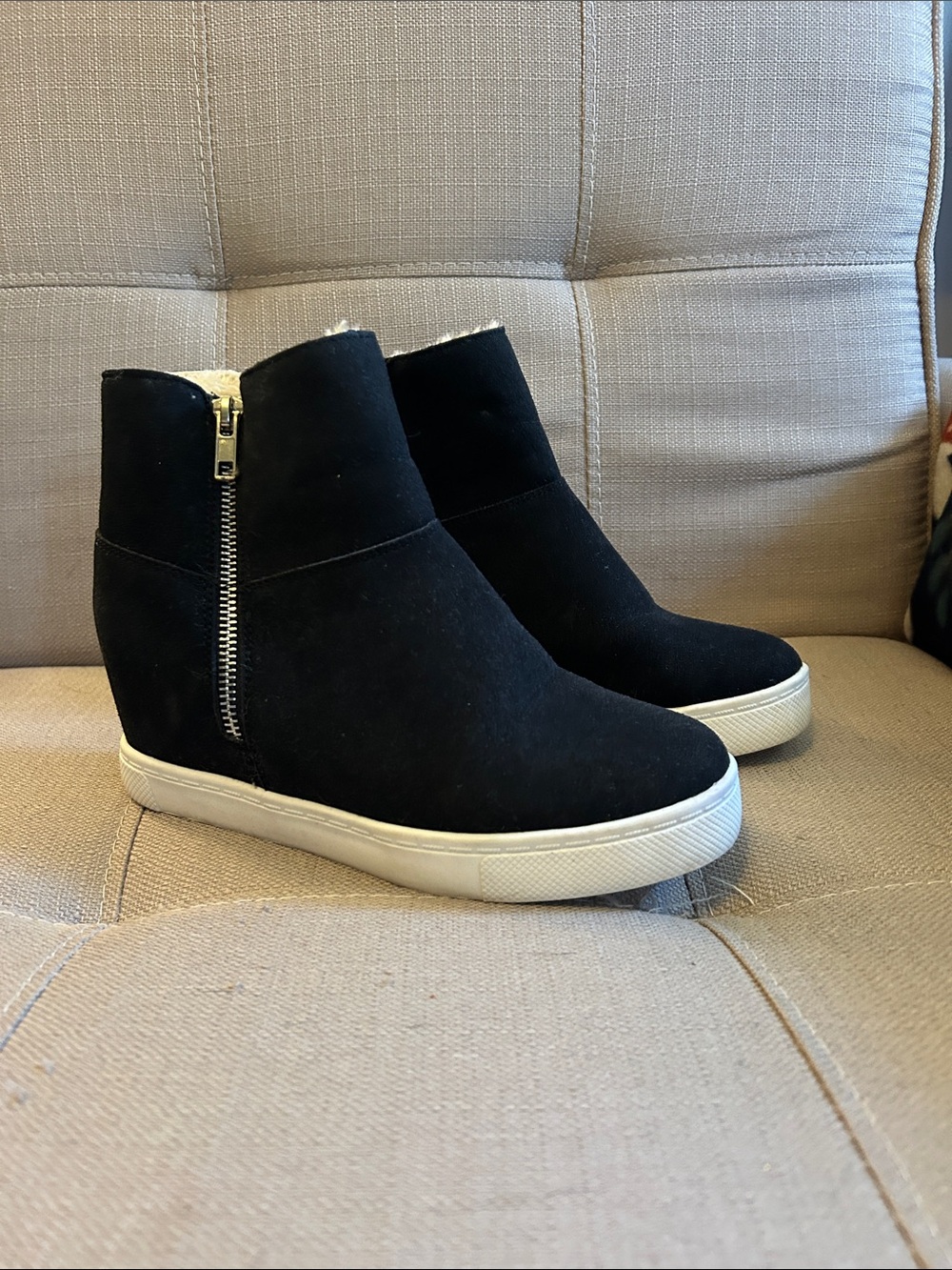 Athlefit Hidden Wedge Faux Fur Sneaker Booties Size 6.5